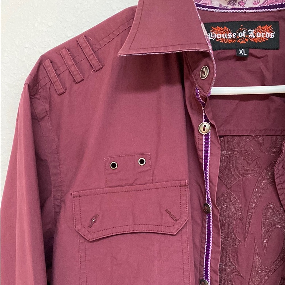 3/$25 Men's Maroon Embellished Casual Shirt Brand: House of Lords - Picture 5 of 6